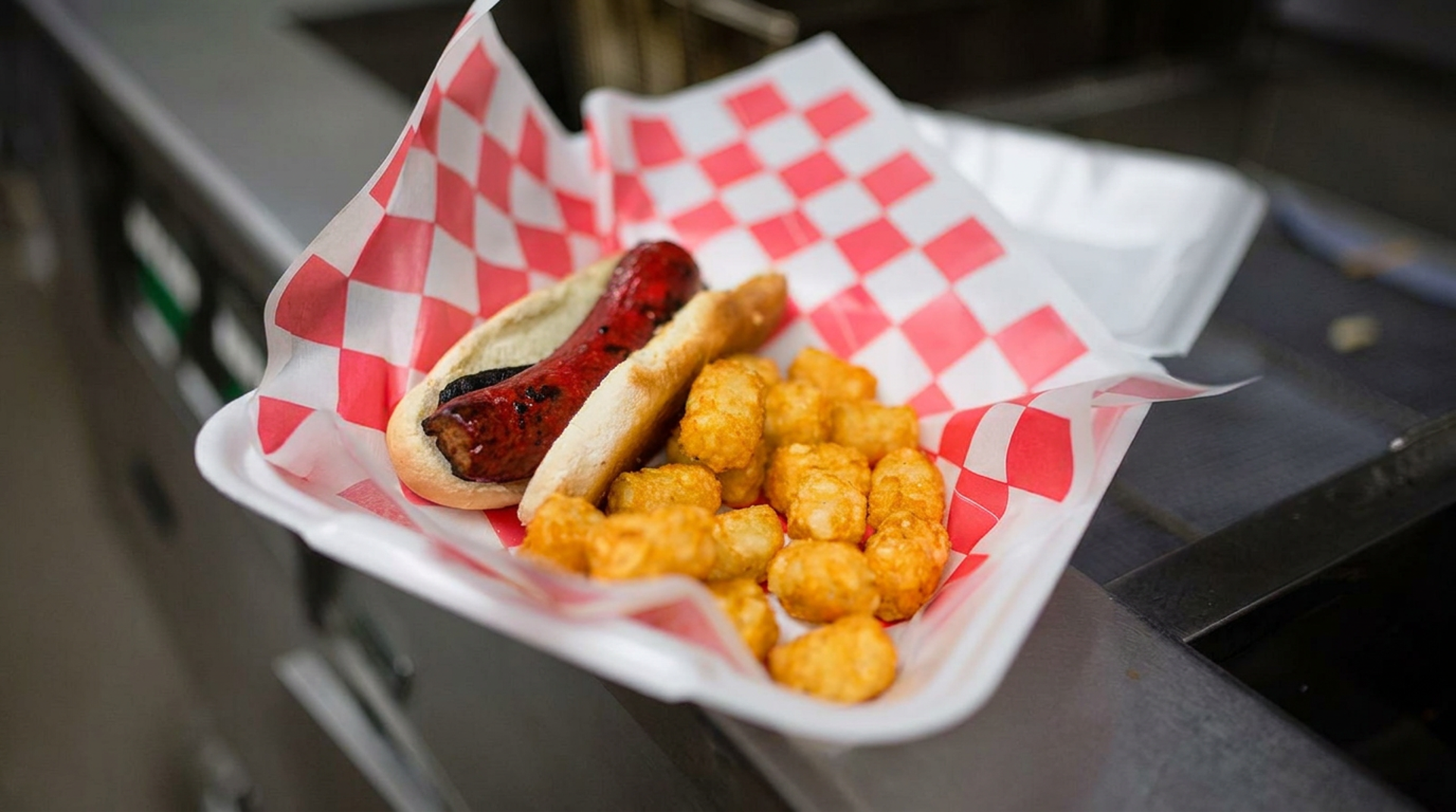 Beer Steamed Bratwurst and drafts